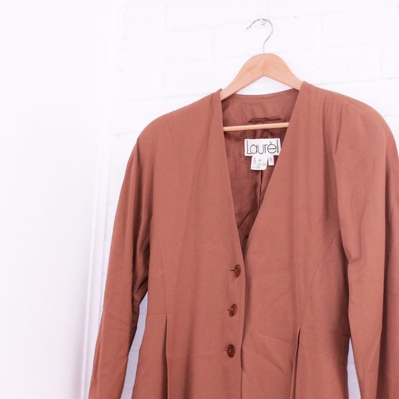 *Laurèl Brown Blazer - Picture 6 of 10